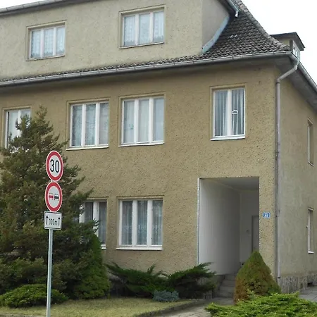 Lovely In Waren-mueritz With Kitchen Apartment