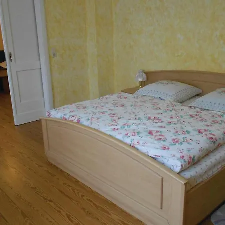 Apartment Lovely In Waren-mueritz With Kitchen *
